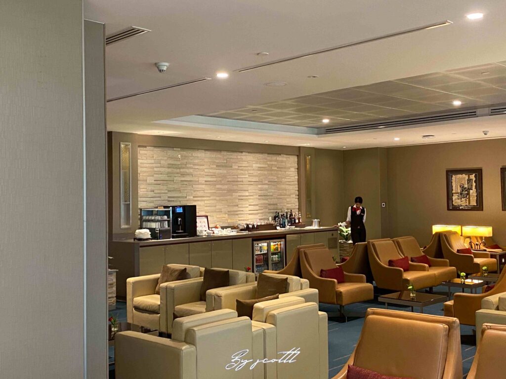 泰國曼谷素萬那普機場BKK 阿聯酋航空貴賓室Emirates Lounge