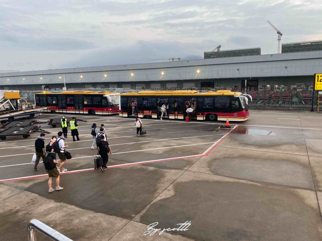 深圳航空 Shenzhen AirLines | ZH8018 越南胡志明SGN－深圳寶安SZX B737 經濟艙航班、飛機餐