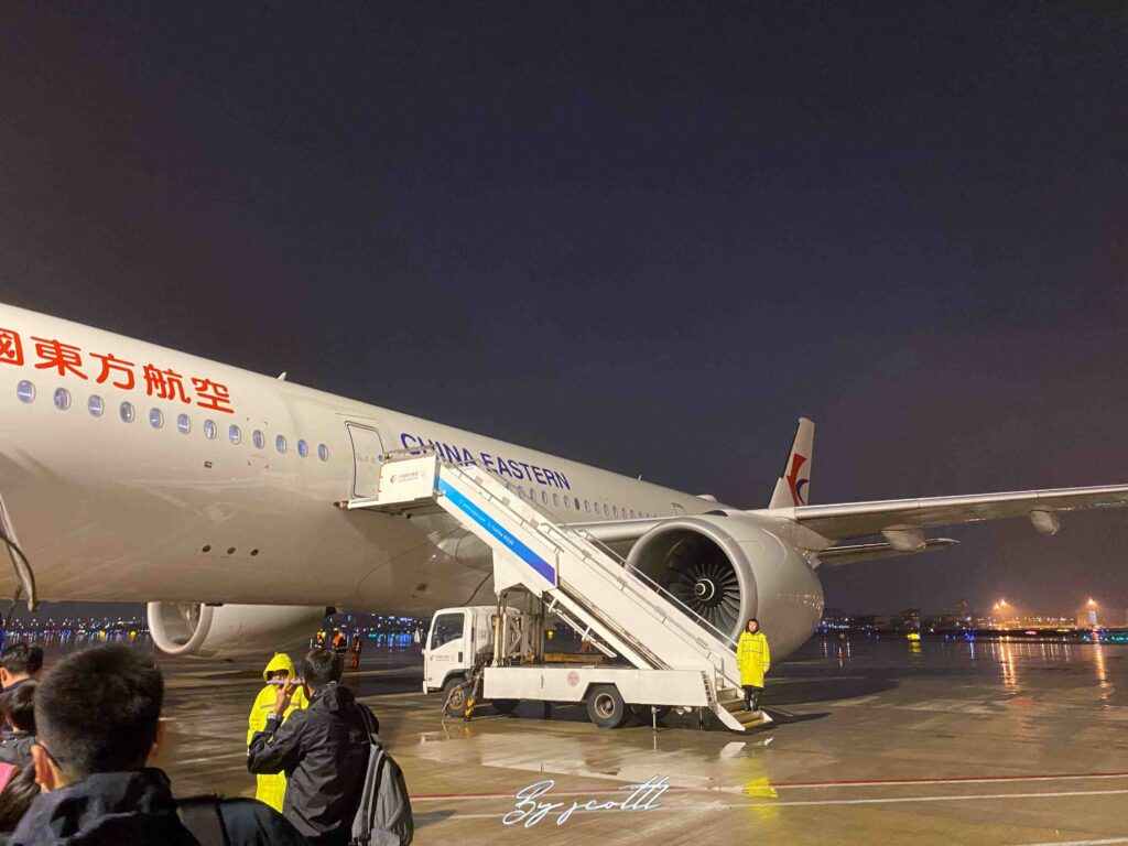 中國東方航空 China Eastern Air | MU5317 上海虹橋SHA－廣州白雲CAN A350 商務艙航班、飛機餐 