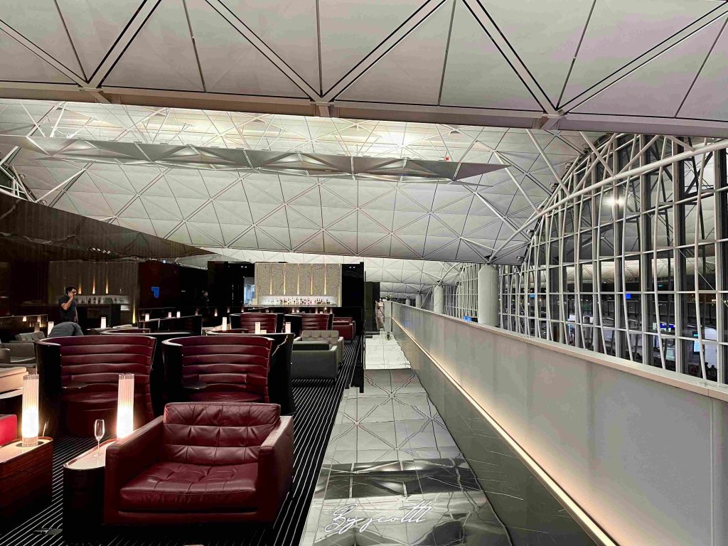 香港赤鱲角機場 國泰航空 寰宇堂頭等貴賓室 The Wing First Class Lounge