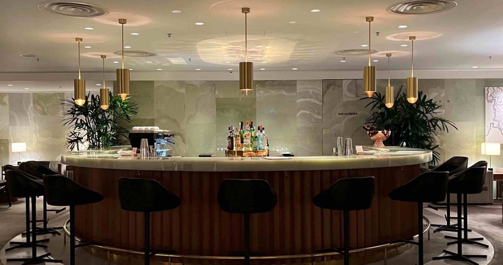 香港赤鱲角機場 國泰航空 玉衡堂頭等貴賓室 The Pier First Class Lounge Drinking Bar酌醇吧