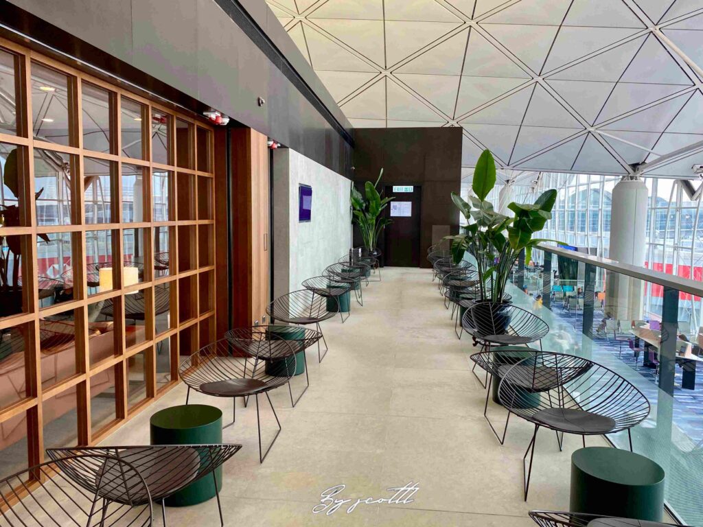 香港赤鱲角機場 國泰航空 玲瓏堂貴賓室 The Deck Lounge