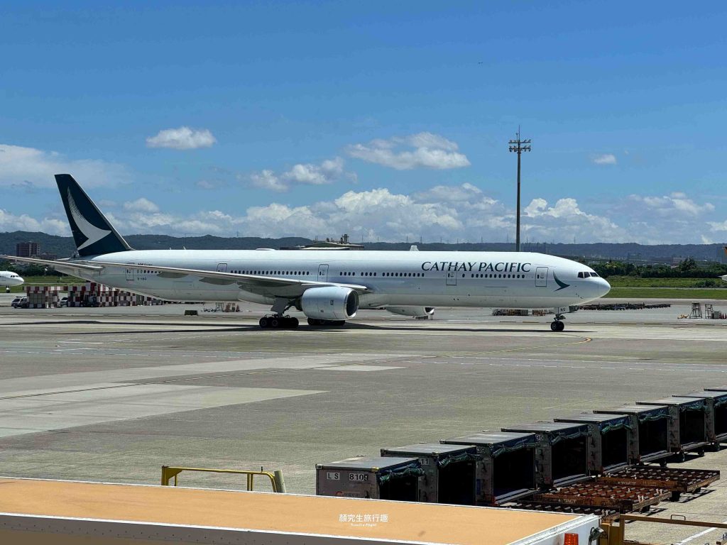 國泰航空 Cathay Pacific | CX450/CX451 台北桃園TPE－東京成田NRT B777-300 經濟艙來回航班、飛機餐