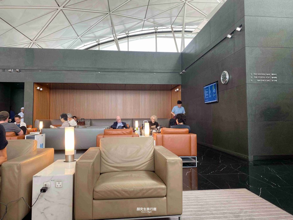 香港赤鱲角機場 國泰航空 寰宇堂商務貴賓室 The Wing Business Class Lounge